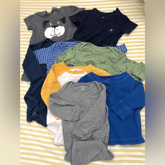 8 pieces onesies & tops bundle! - Picture 1 of 6